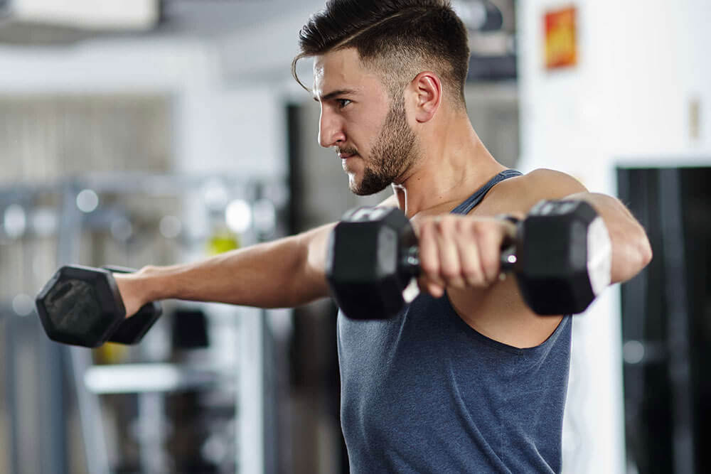 Kratom aids in maintaining focus during workouts.